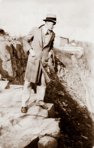 Rudi overlooking the Hudson River on a trip to New York, November 26, 1928